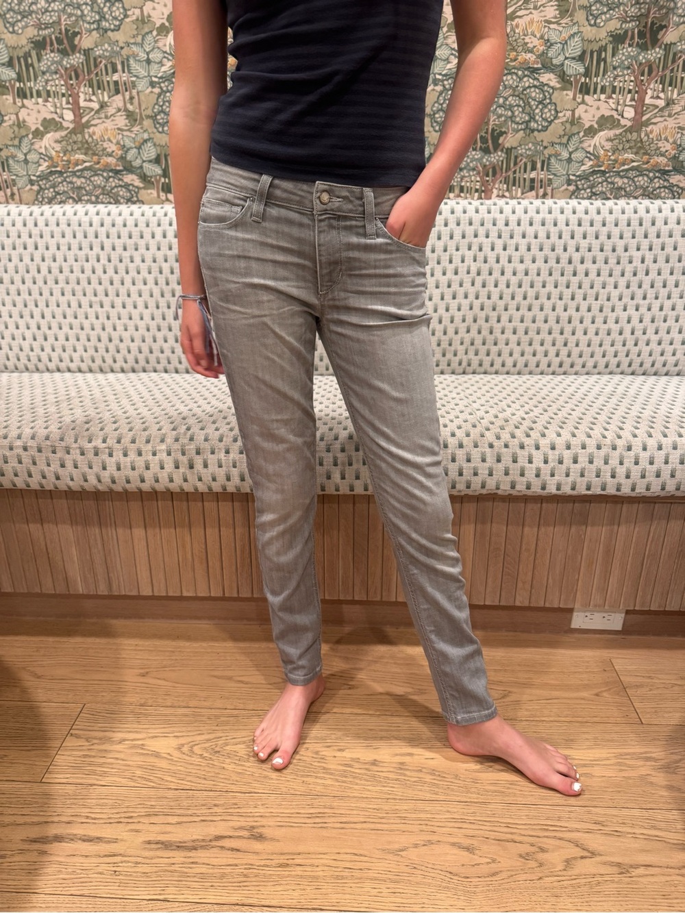 Joe's Jeans Light Grey Skinny Jeans - size 27